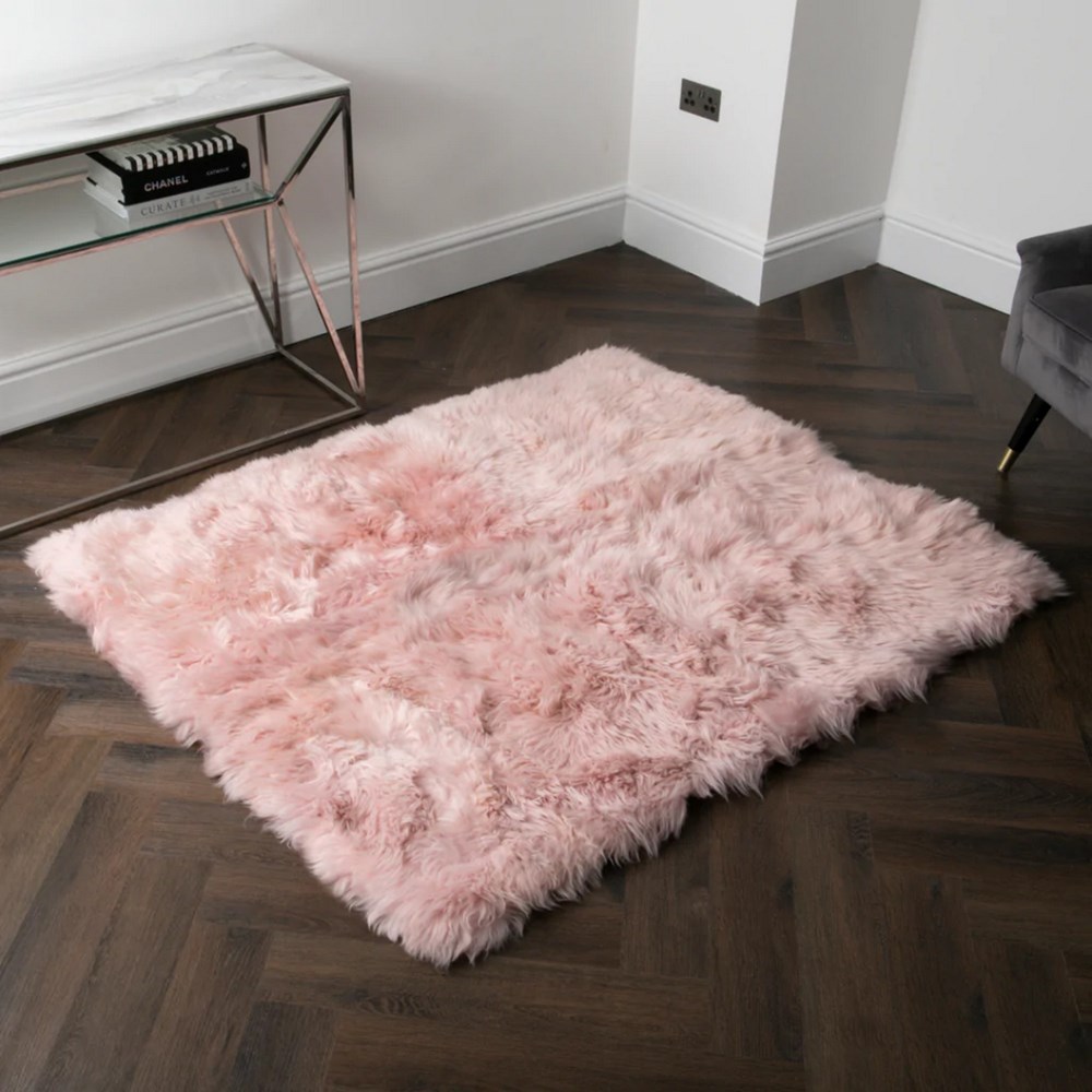 Beaumont New Zealand Sheepskin Rug in Pink